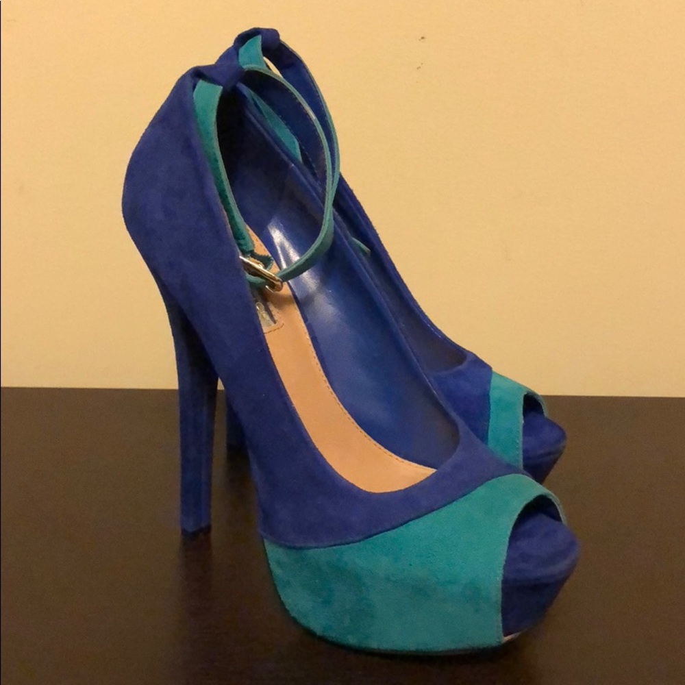 Halston shoes